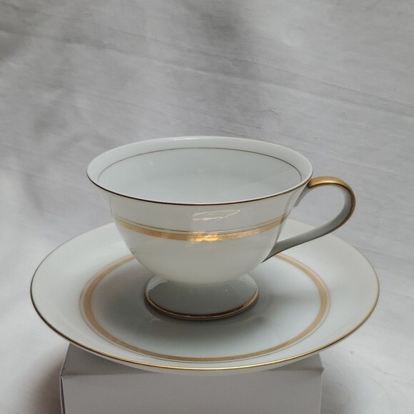 2 Teacups & Saucers Marquise by CLARIDGE - Japan - Vintage hard to find - Picture 1 of 13